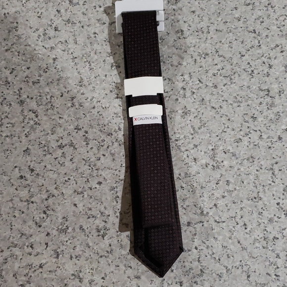 Calvin Klein Tie - Picture 3 of 5